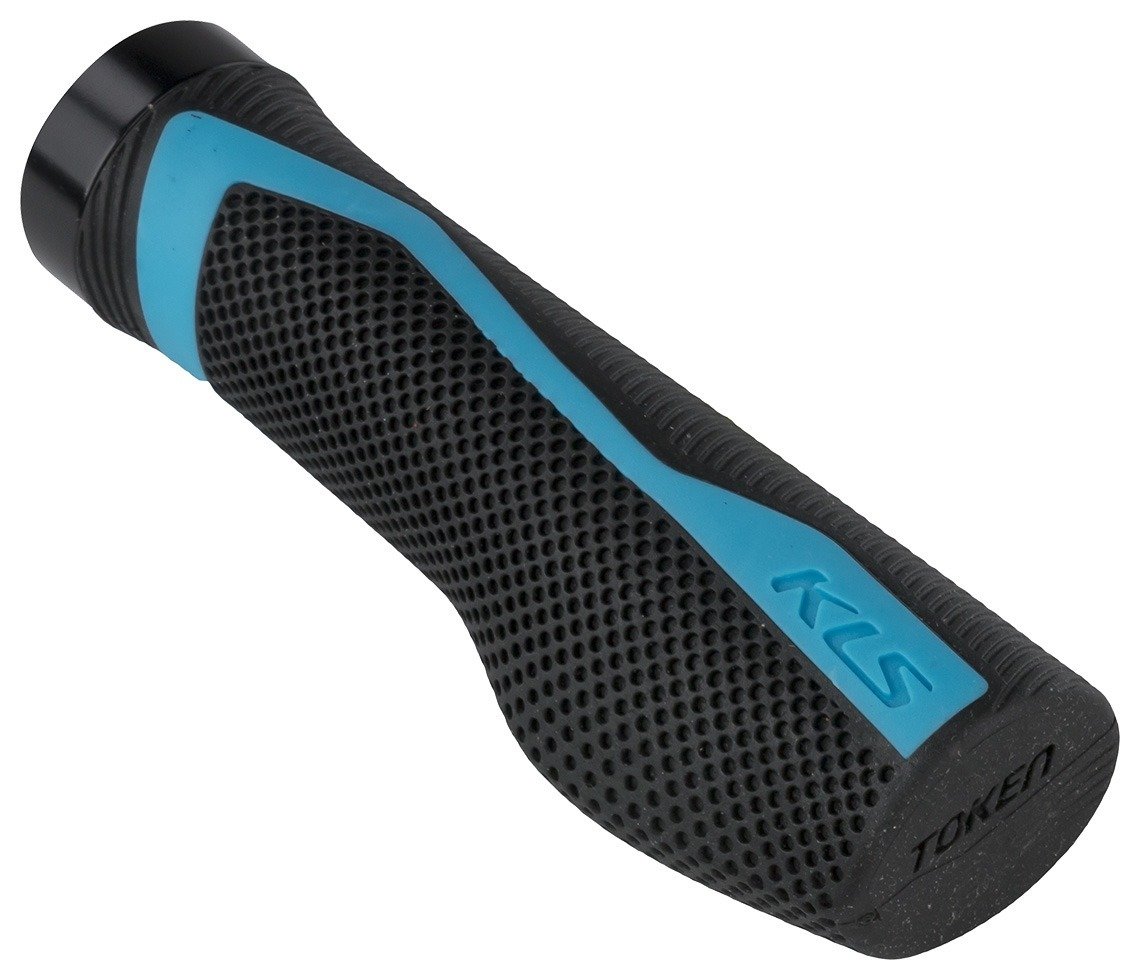 20FDEB50CF4137F7AD8754BEAB73C95C